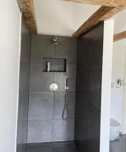 Schumis Ferienhus * Гардинг